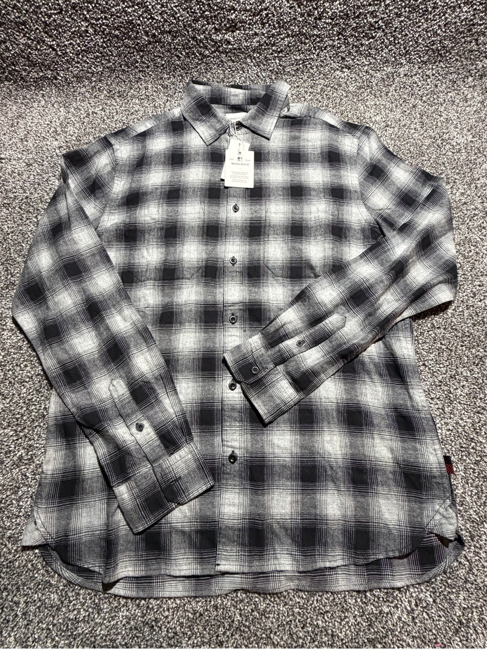 Woolrich Black & White Plaid Button-up long sleeve Flannel Shirt